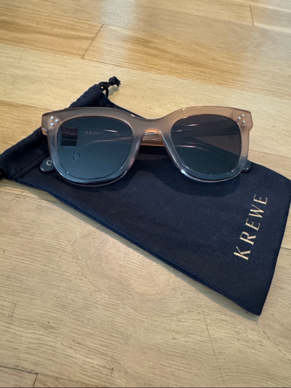 KREWE Jena glasses in a gradient taupe